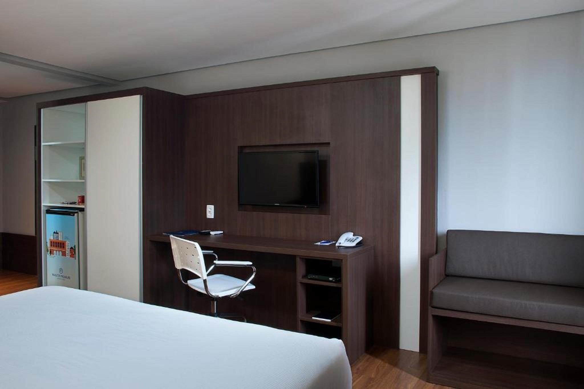 פורטו אלגרה Master Grande Hotel - Proximo Ao Palacio Do Governo מראה חיצוני תמונה