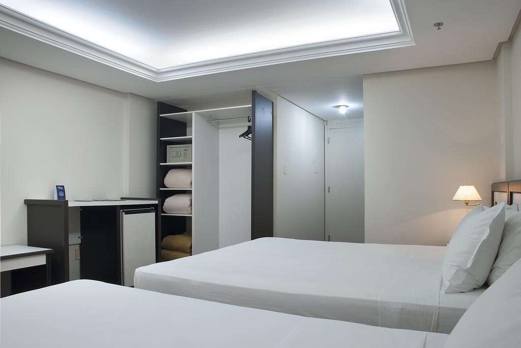פורטו אלגרה Master Grande Hotel - Proximo Ao Palacio Do Governo מראה חיצוני תמונה